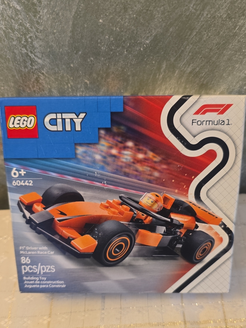 Lego City F1 Driver With McLaren Race Car Model Racing Playset 60442 86pcs New